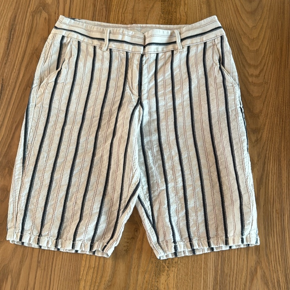 Loft Bermuda Shorts. Size 6